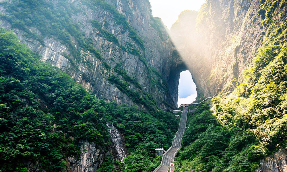 TOUR TRUNG QUỐC 6N5Đ | PHƯỢNG HOÀNG CỔ TRẤN – TRƯƠNG GIA GIỚI – THIÊN MÔN SƠN – VƯỜN GẤU TRÚC-4