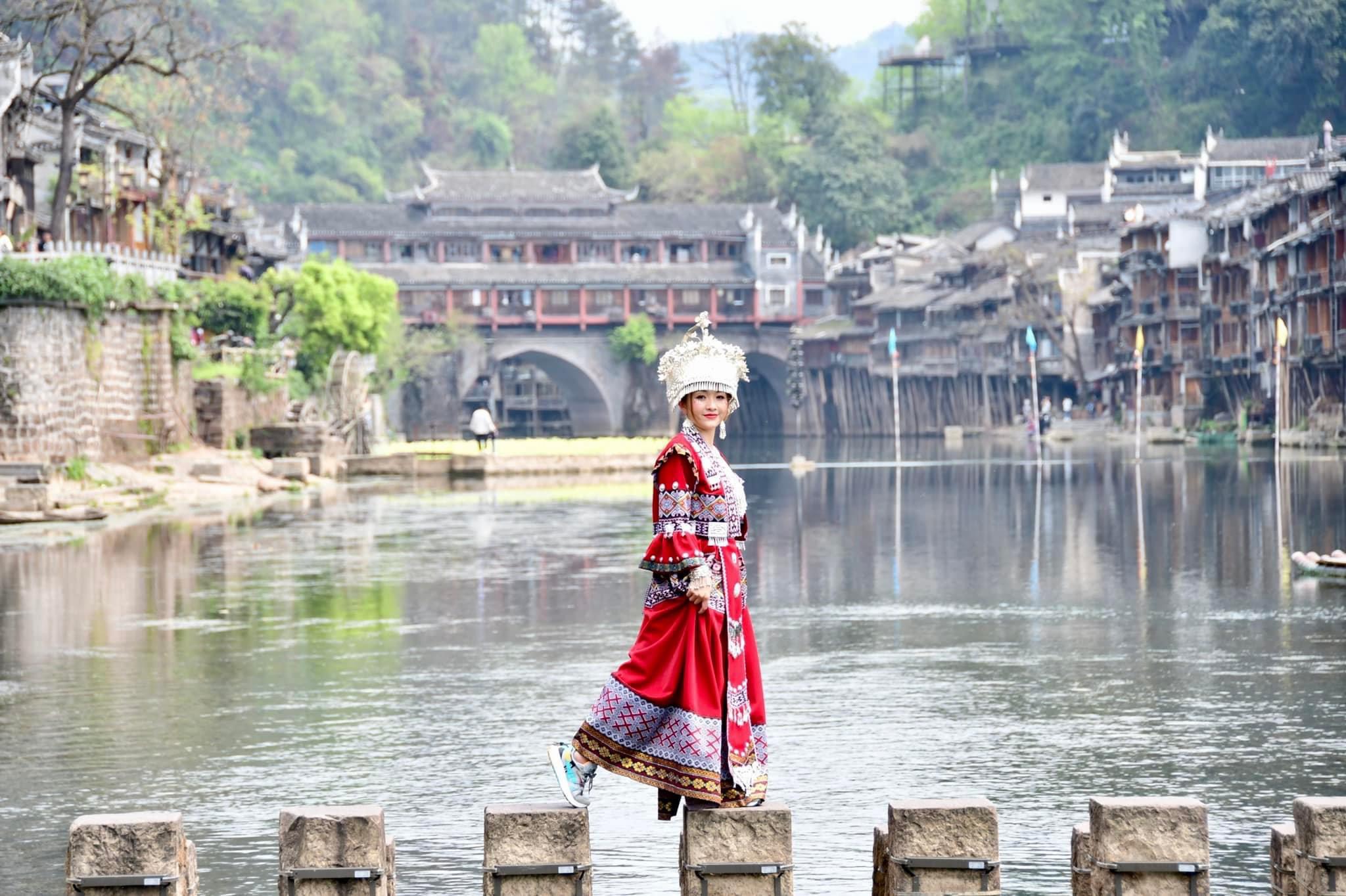 TOUR TRUNG QUỐC 6N5Đ | PHƯỢNG HOÀNG CỔ TRẤN – TRƯƠNG GIA GIỚI – THIÊN MÔN SƠN – VƯỜN GẤU TRÚC-3