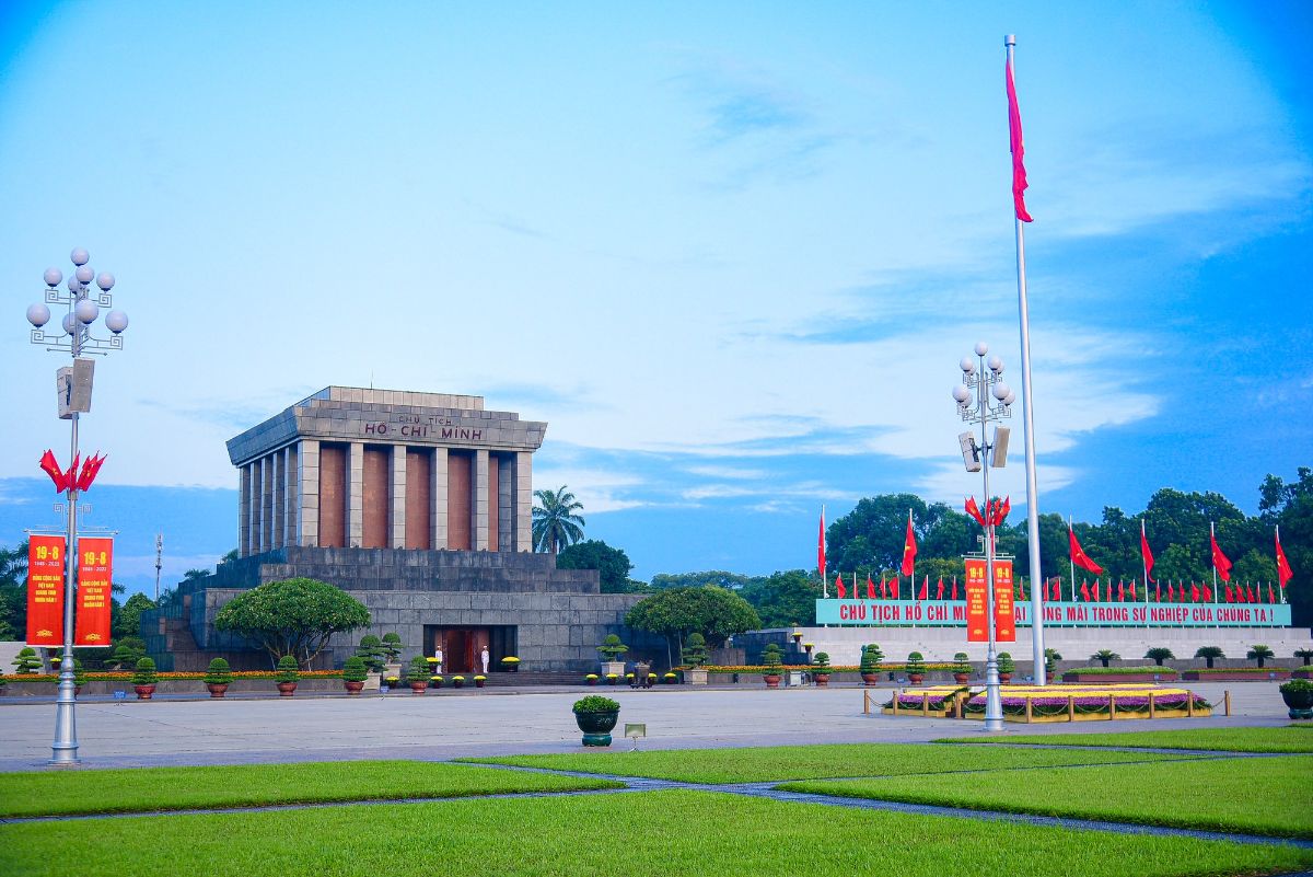 HÀNH TRÌNH DI SẢN MIỀN BẮC – HẠ LONG - HÀ NỘI - SAPA - NINH BÌNH - TOUR 5N4Đ-11